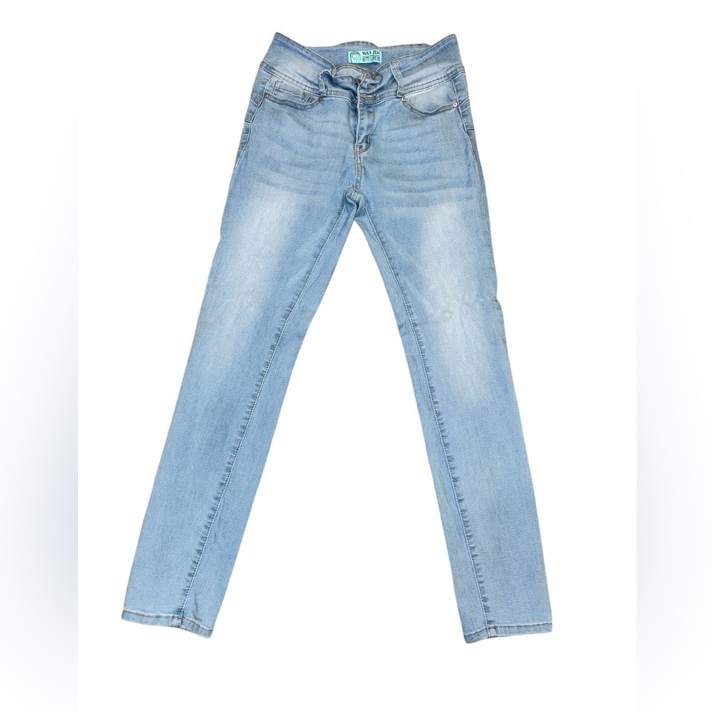 Junior’s Light Blue Denim Jeans